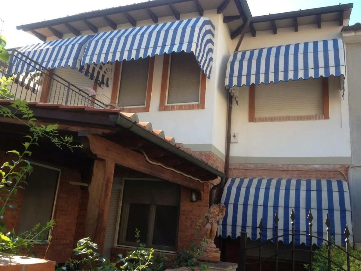 Casa Luciana Villa Viareggio