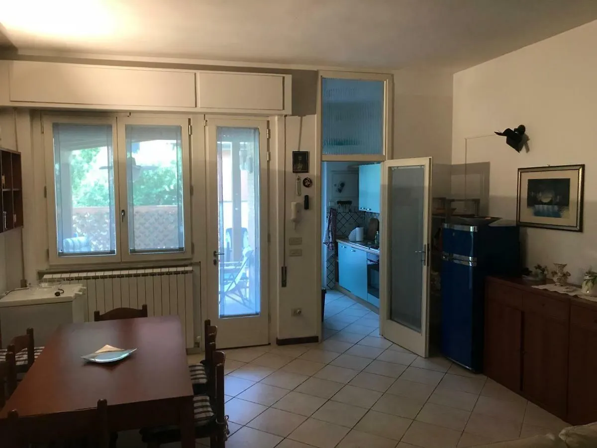 Casa Luciana Villa Viareggio 0*,